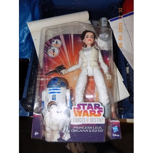 360 - Boxed Hasbro Star Wars Princess Leia and R2-D2 Figures