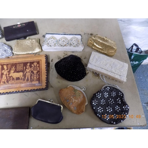 343 - Assorted Vintage Handbags and Purse. Inc. Tapestry