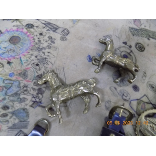 25 - 2 Brass Horses and Horse Brass Wall Hangings