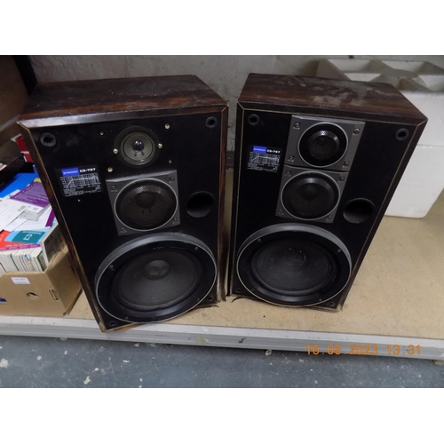 108 - 2 Pioneer Speakers untested