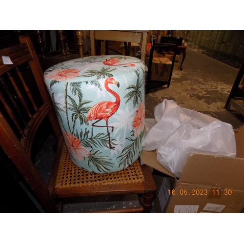 33 - New Boxed Flamingo Foot Pouffe