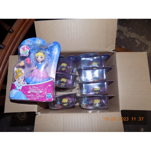 38 - Box of 8 Snap-Ins Disney Princess Little Kingdom Cinderella