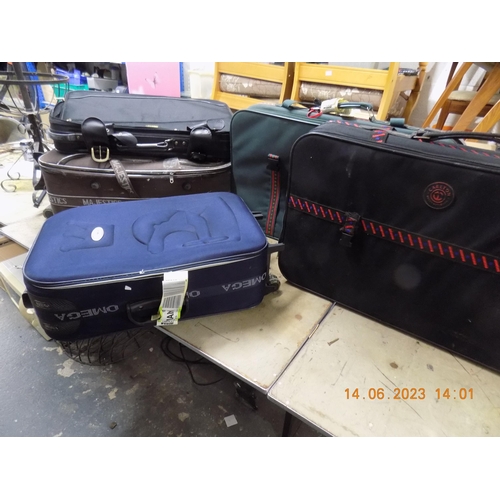 178 - Selection of Suitcases