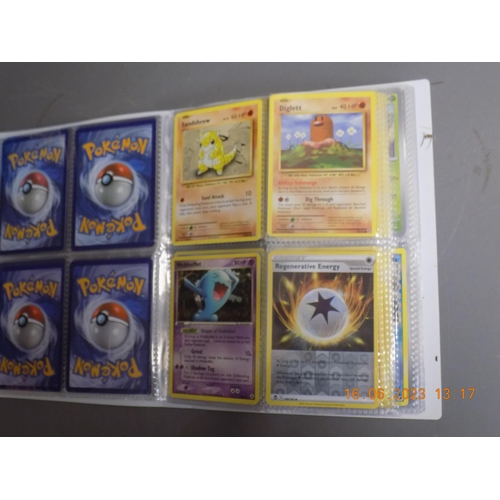 516 - Pokémon Binder Full of Pokémon Cards