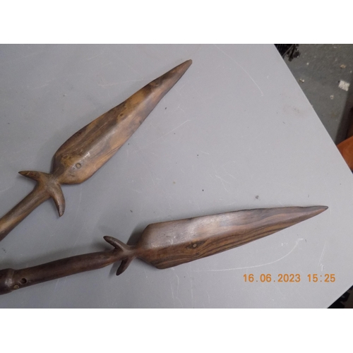 555 - 2 Wooden Decorative Spears