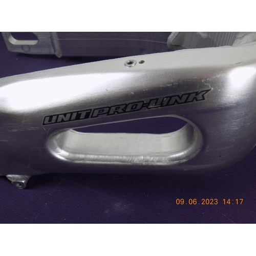 104 - Honda Pro Link CRD1000 2005