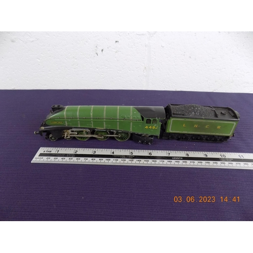 22 - Hornby Wren Diecast A4 Golden Eagle Locomotive