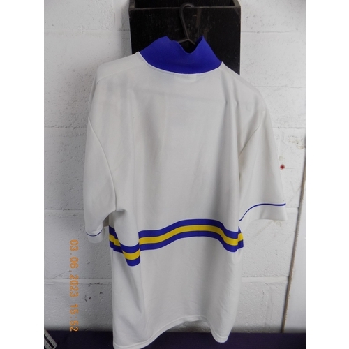 57 - Leeds United Home Shirt 1993/94 Medium