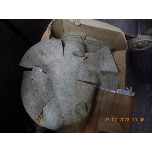 148 - Box of Approximately 80 Hanging Basket Liners