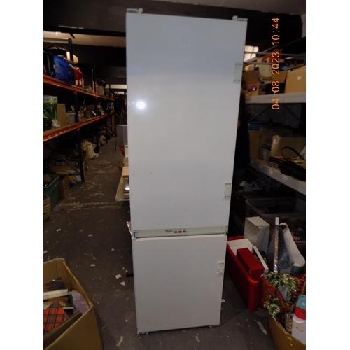 284 - Whirlpool Fridge Freezer w/o