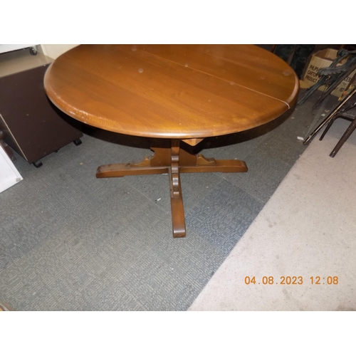 653 - Ercol Extendable Dining Table