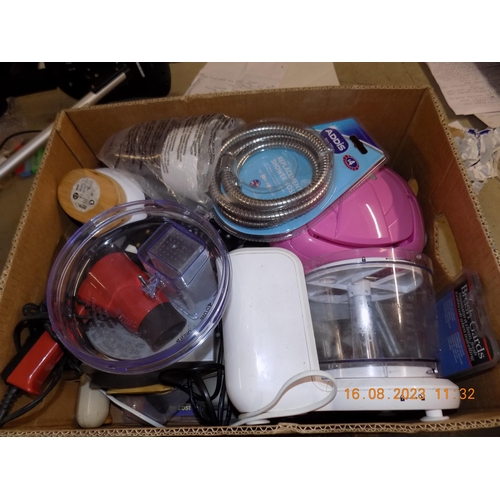 253 - Box of Electricals w/o