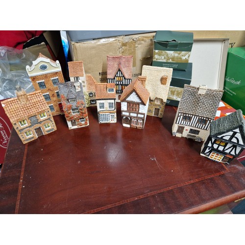 742 - Selection of Lilliput Lane