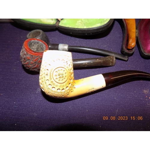 46 - Selection of Vintage Pipes