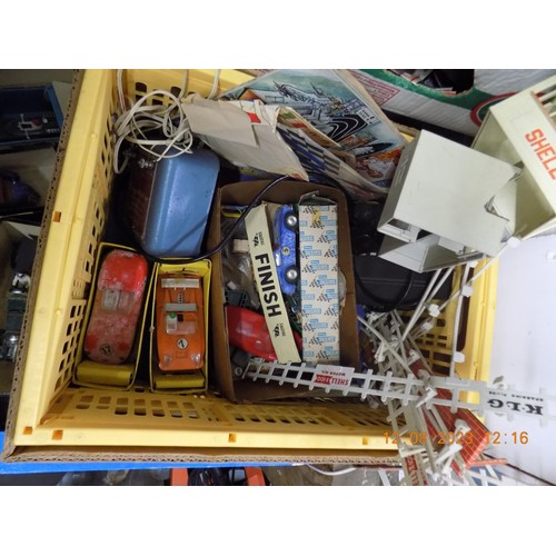 88 - Box of Vintage Scalextric inc Boxed Cars