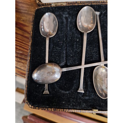 299 - Cooper Brothers and Sons Ltd 1925 Set of 925 Silver Spoons