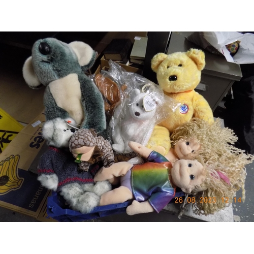 20 - Tray of TY Soft Toys and Beanie Babies inc Attic Treasure