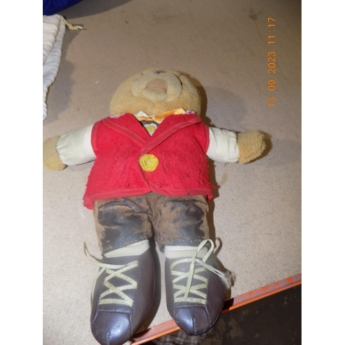 68 - Vintage Yodelling Bear