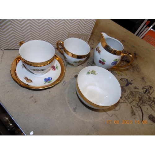 18A - Decorative Teaset