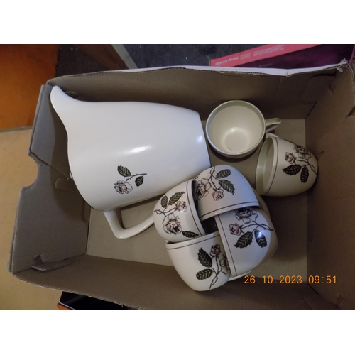 36 - Crown Devon Coffee Set