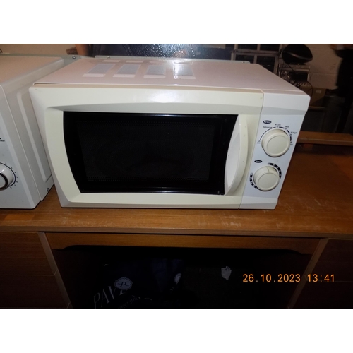 49 - Microwave