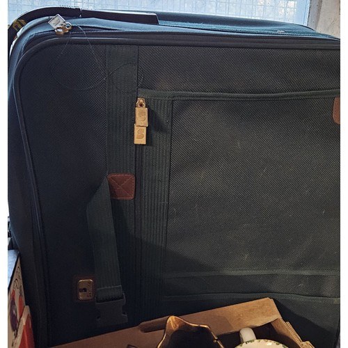 12 - Large Suitcase