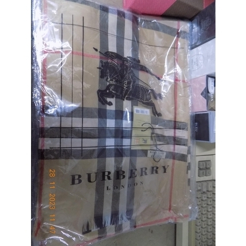 51 - 10 Burberry Style Scarves