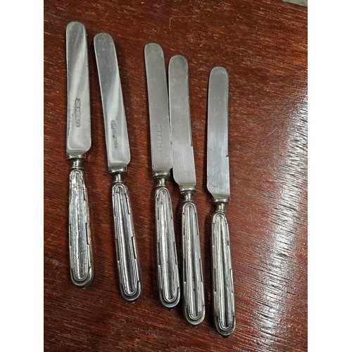 579 - 5 Silver Handled Knives