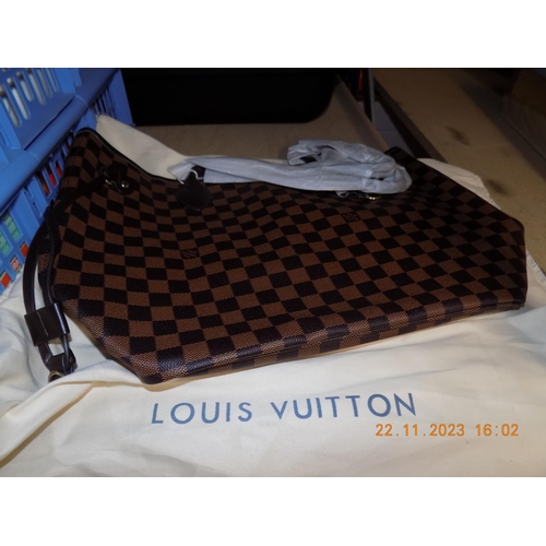 355 - Louis Vuitton Style Bag