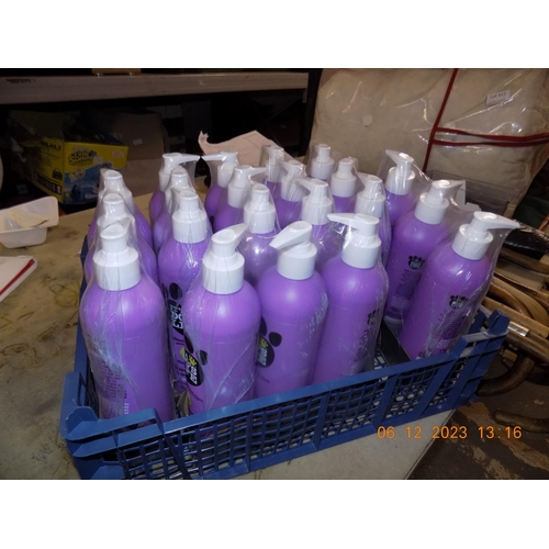 279 - 7 Packs of Dog Shampoo and Conditioner