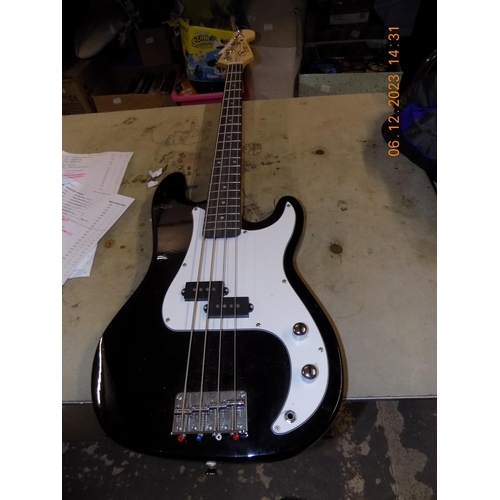 308 - 3rd Ave Bass Guitar