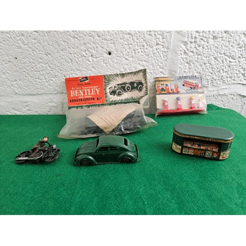 44 - Selection of Vintage Toys including Airfix