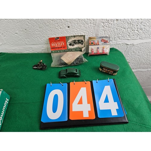 44 - Selection of Vintage Toys including Airfix