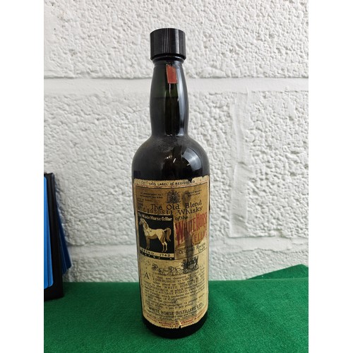 46 - The Old Blend Whiskey White Horse Distillers Limited, Bottled 1946 - Full