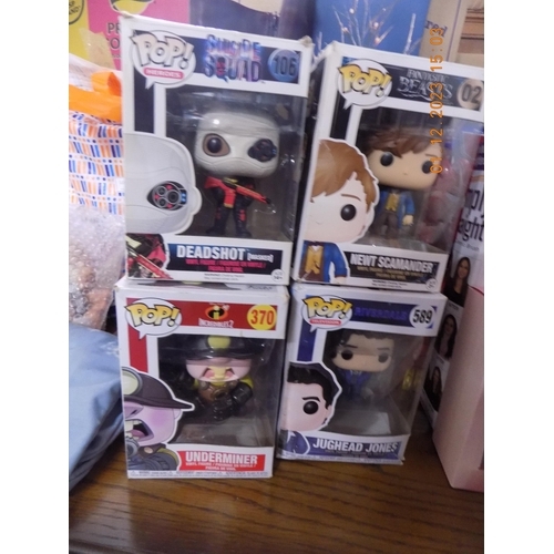 50 - 4 Funko Pops