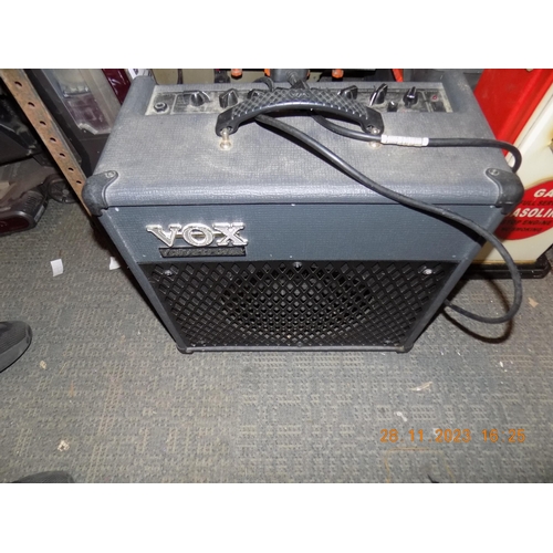 99 - Vox Valvetronic Amp w/o