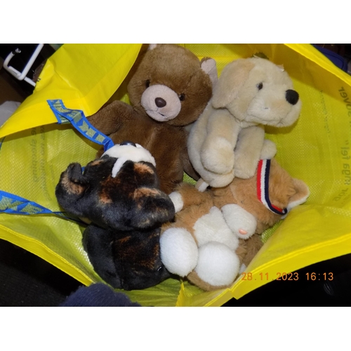 117 - Bag of Teddies