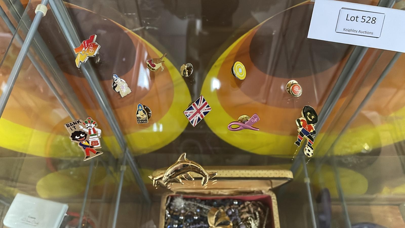 Quantity of Pins inc Robinsons