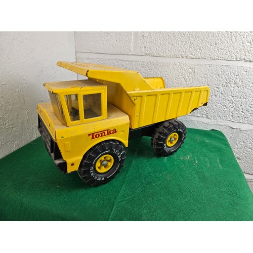 103 - Vintage Tonka Dump Truck