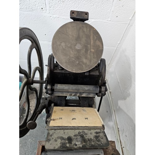 112 - Antique Printing Press