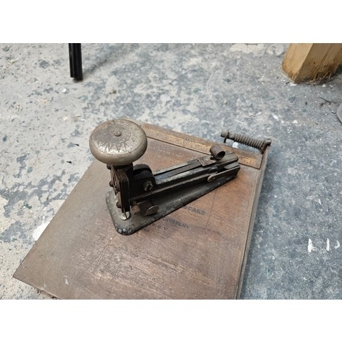 112 - Antique Printing Press