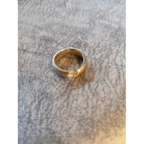 174 - Stunning 5.5mm Diamond (0.41ct) with modern brilliance and angled tension in 18ct white gold. Enchan... 