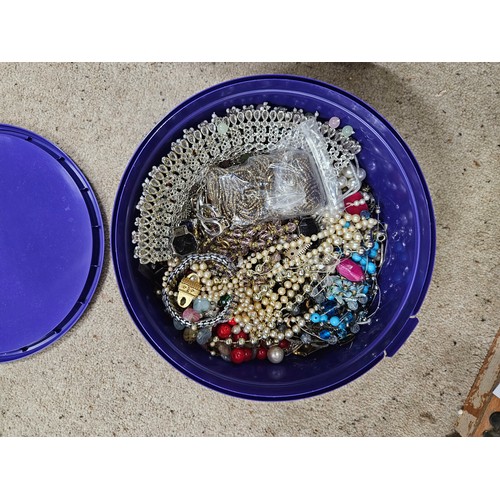 613 - Tub of Broken Costume Jewellery