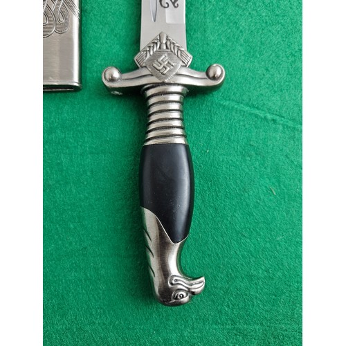 641 - Third Reich Reproduction Service Dagger