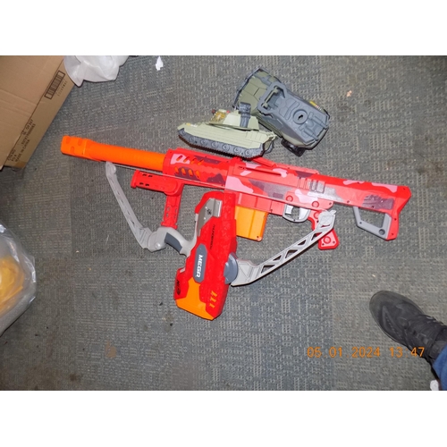 260 - Selection of Nerf Toys. Inc Gun, Bow and Tanks