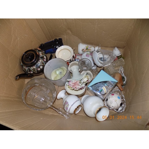 302 - Box of Mixed Pottery