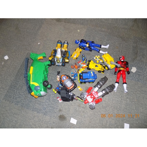 323 - Paw Patrol, Transformer and Power Rangers Toys