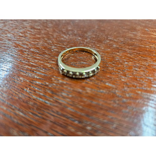 514 - 18ct Gold Diamond Ring