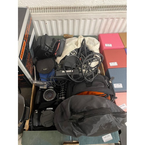 141 - Selection of Camera Equipment. Inc 2 Cameras w/o