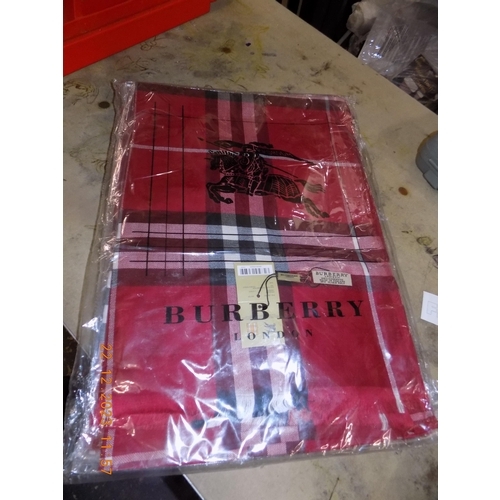 409 - 10 Burberry Style Scarves